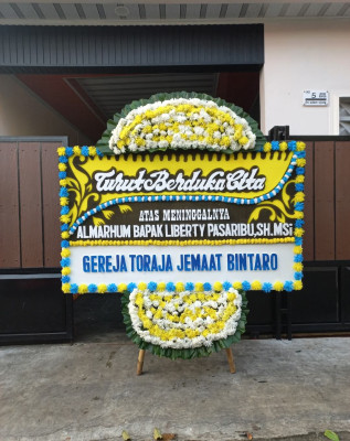 Papan Bunga Duka di Ternate Barat